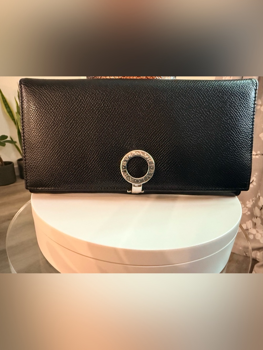 Pre-owned Bulgari Black Leather Wallet with Signature Emblem